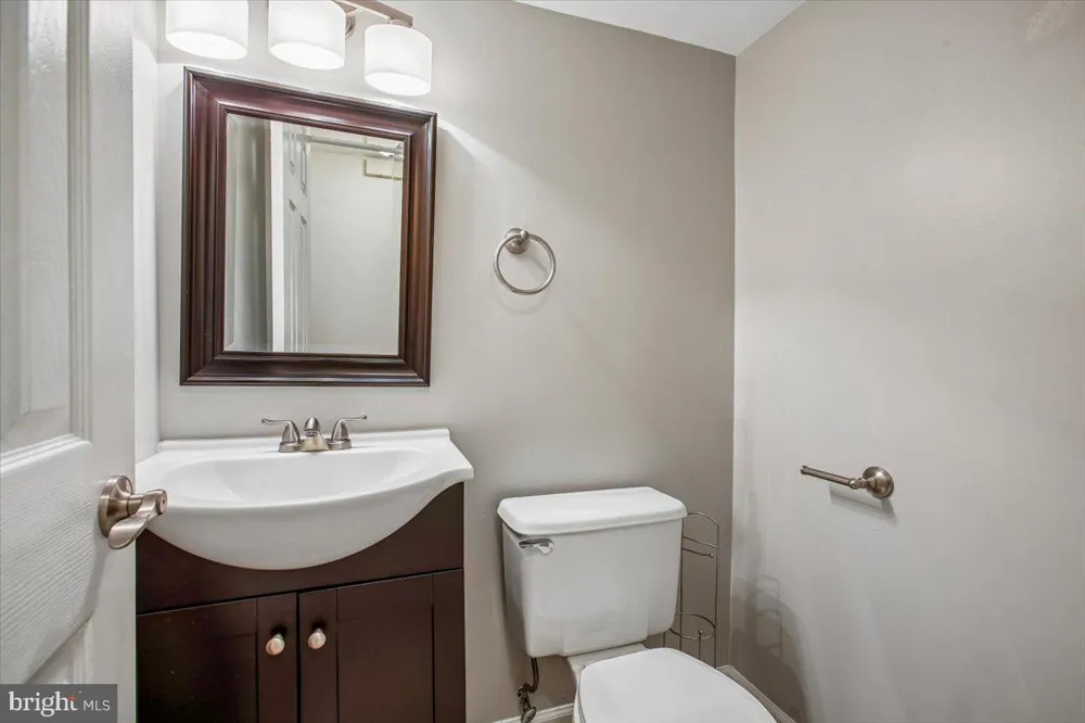 8562 SPRINGFIELD OAKS DRIVE Springfield, VA 22153