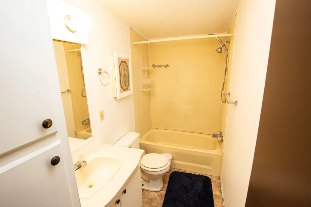 318 S East Street Cassopolis, MI 49031