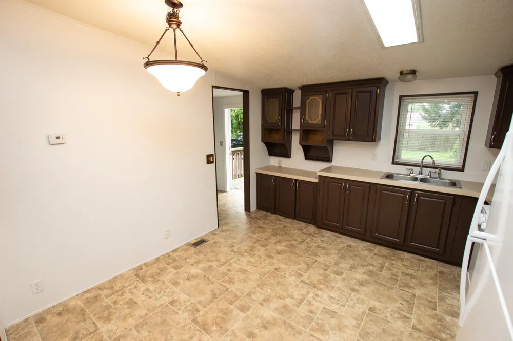 318 S East Street Cassopolis, MI 49031
