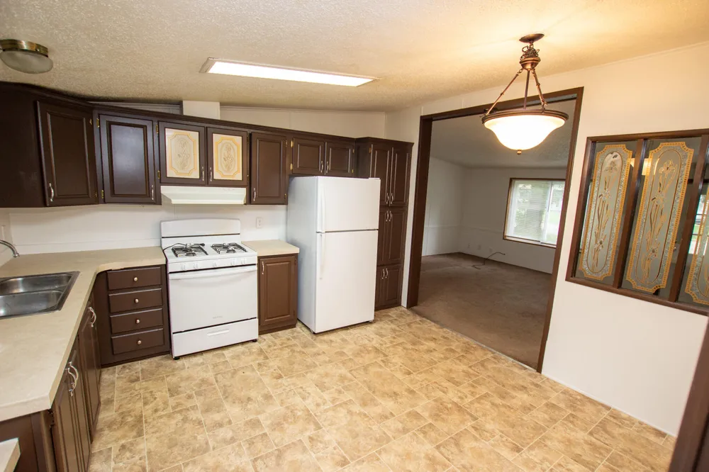 318 S East Street Cassopolis, MI 49031