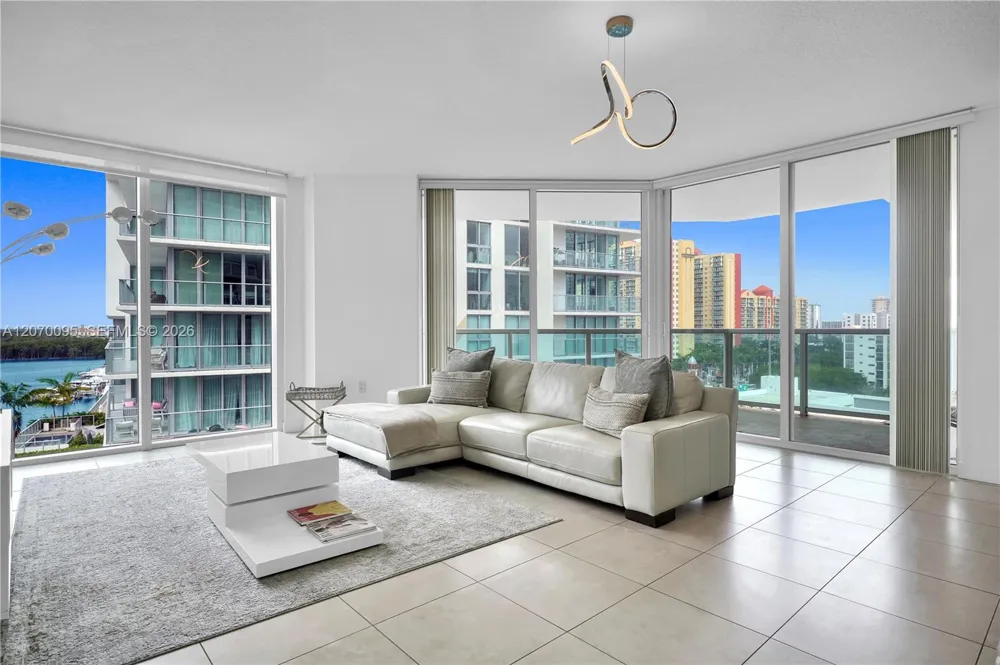 250 Sunny Isles Blvd #3-904 Sunny Isles Beach, FL 33160