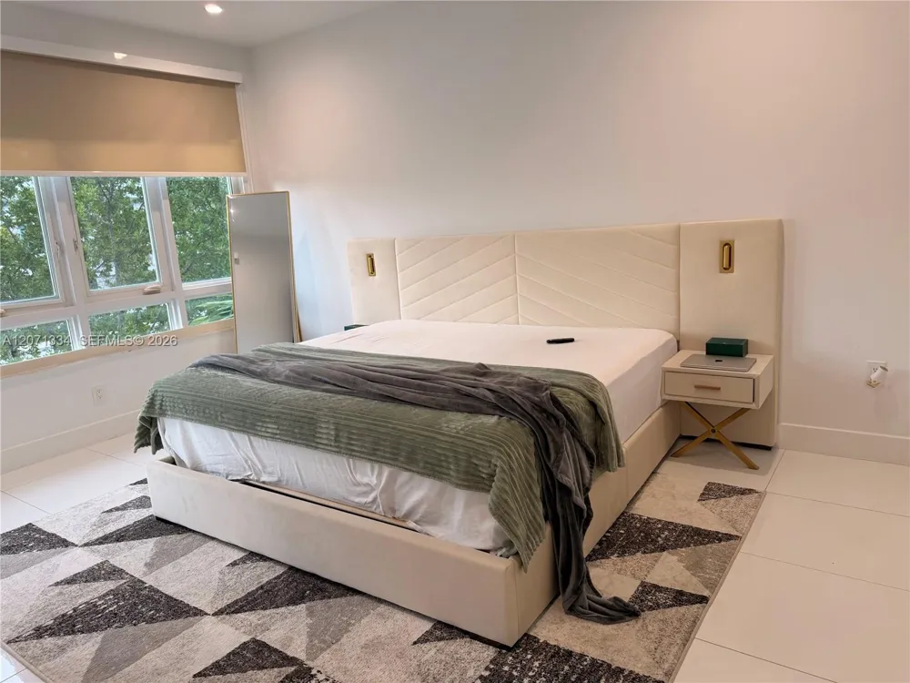 10330 NW 66 ST #10330 Doral, FL 33178