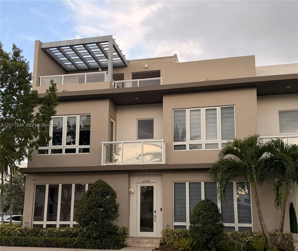 10330 NW 66 ST #10330 Doral, FL 33178