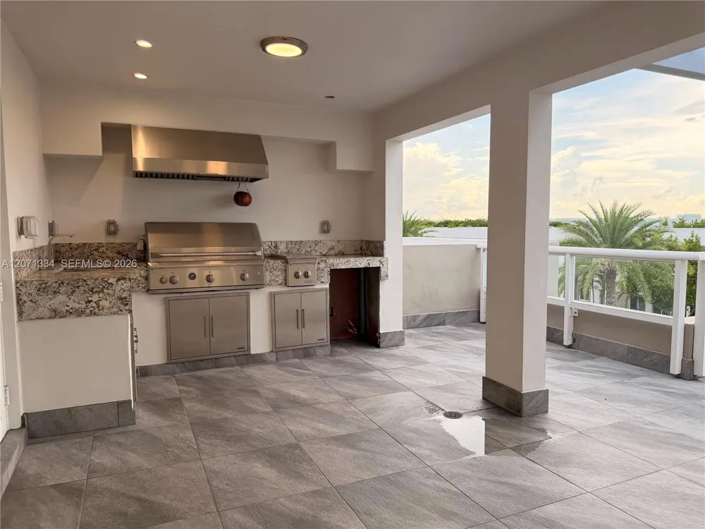 10330 NW 66 ST #10330 Doral, FL 33178