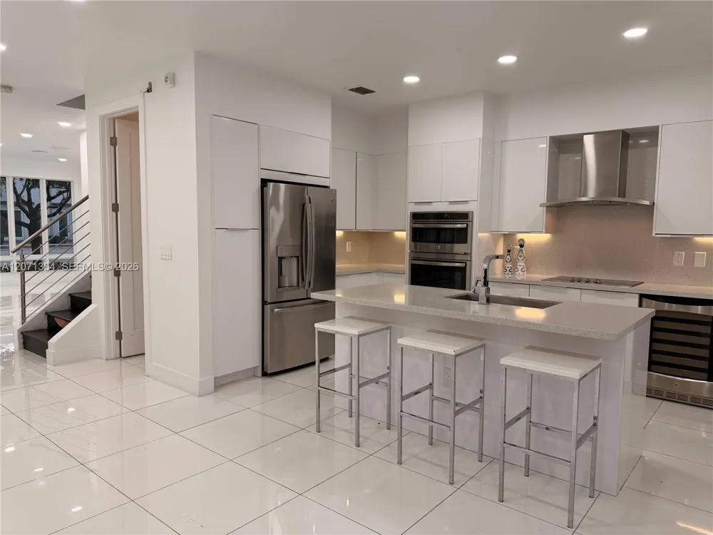 10330 NW 66 ST #10330 Doral, FL 33178