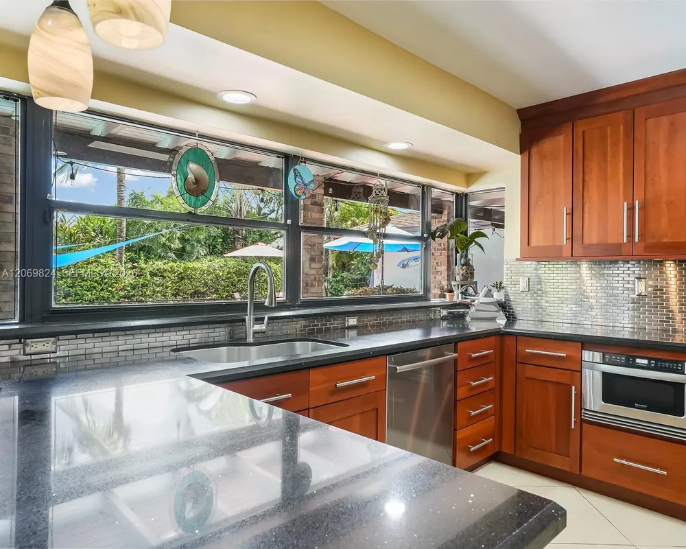 11723 SW 95th Ter Miami, FL 33186