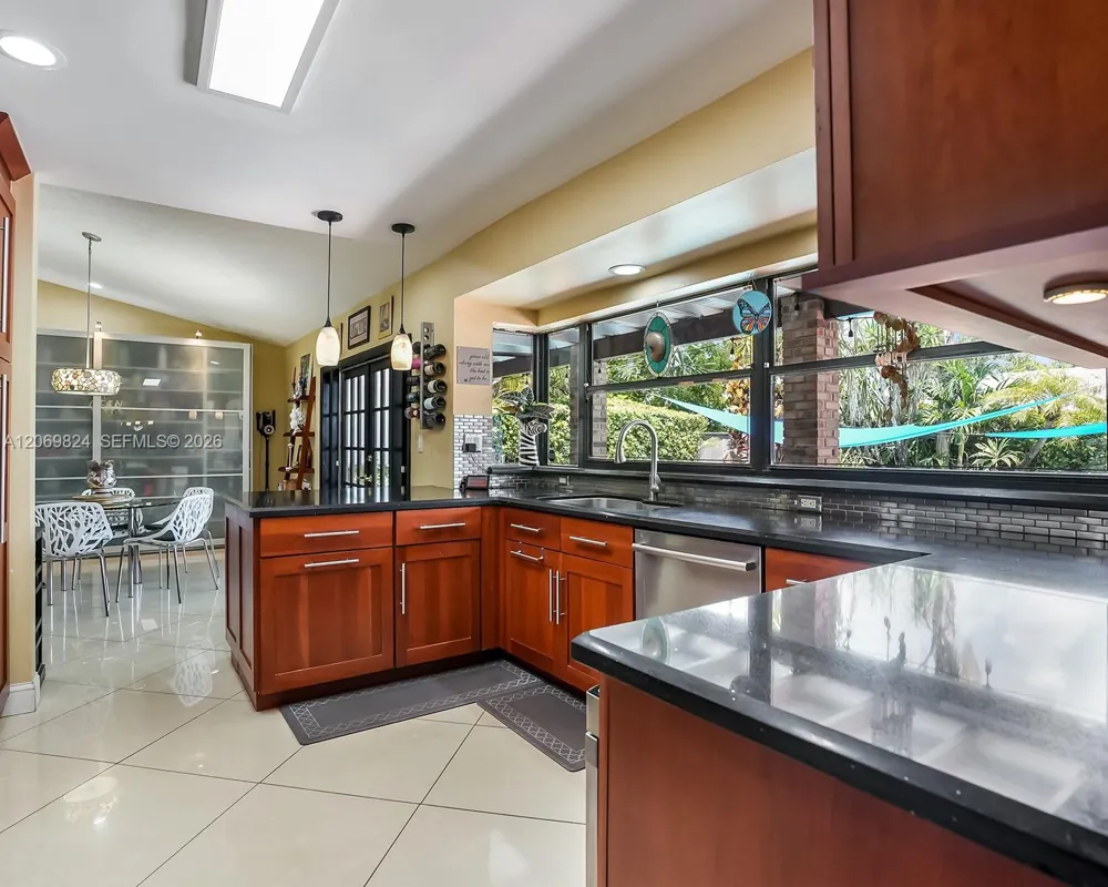 11723 SW 95th Ter Miami, FL 33186