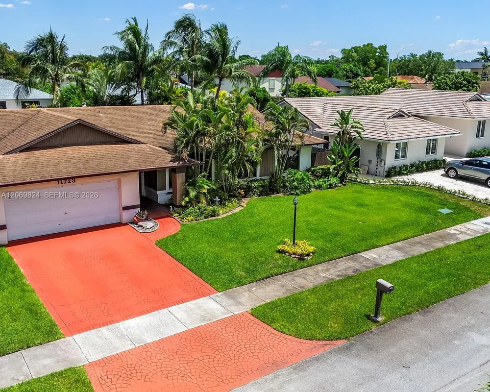 11723 SW 95th Ter Miami, FL 33186