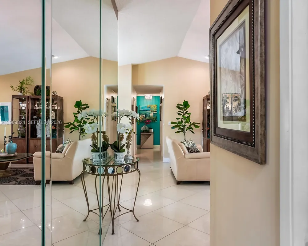 11723 SW 95th Ter Miami, FL 33186