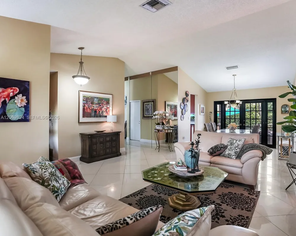 11723 SW 95th Ter Miami, FL 33186