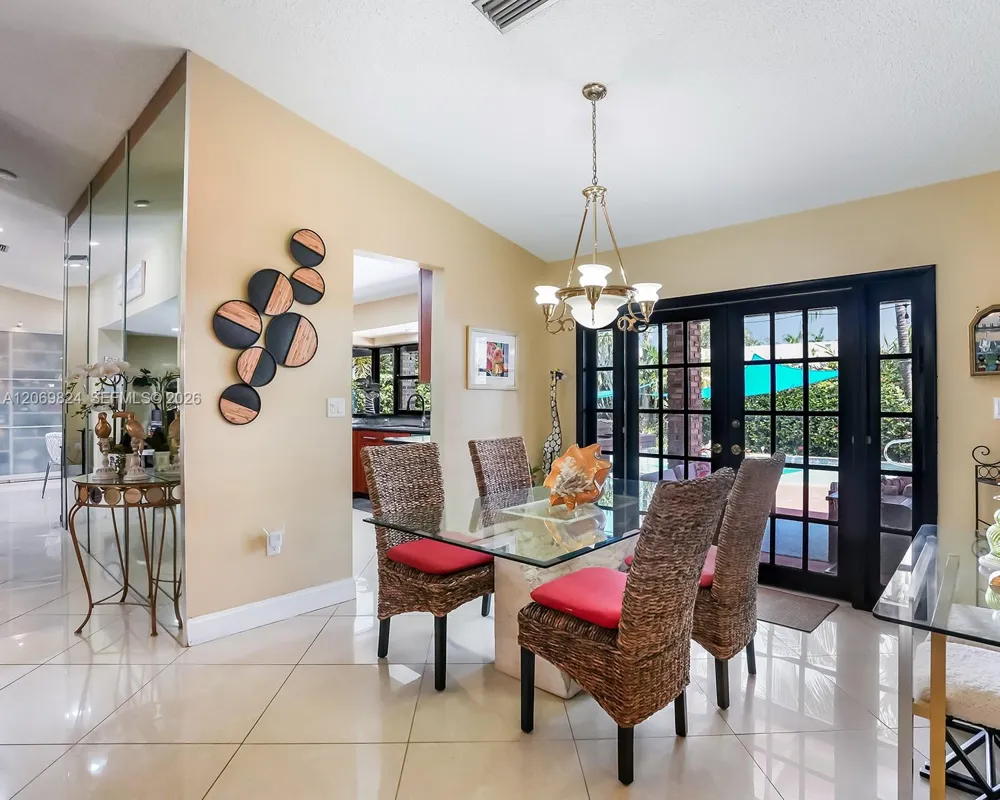 11723 SW 95th Ter Miami, FL 33186