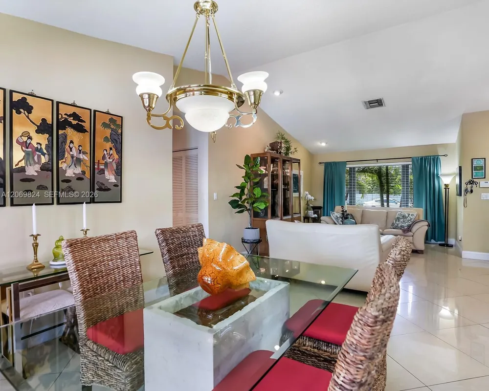 11723 SW 95th Ter Miami, FL 33186