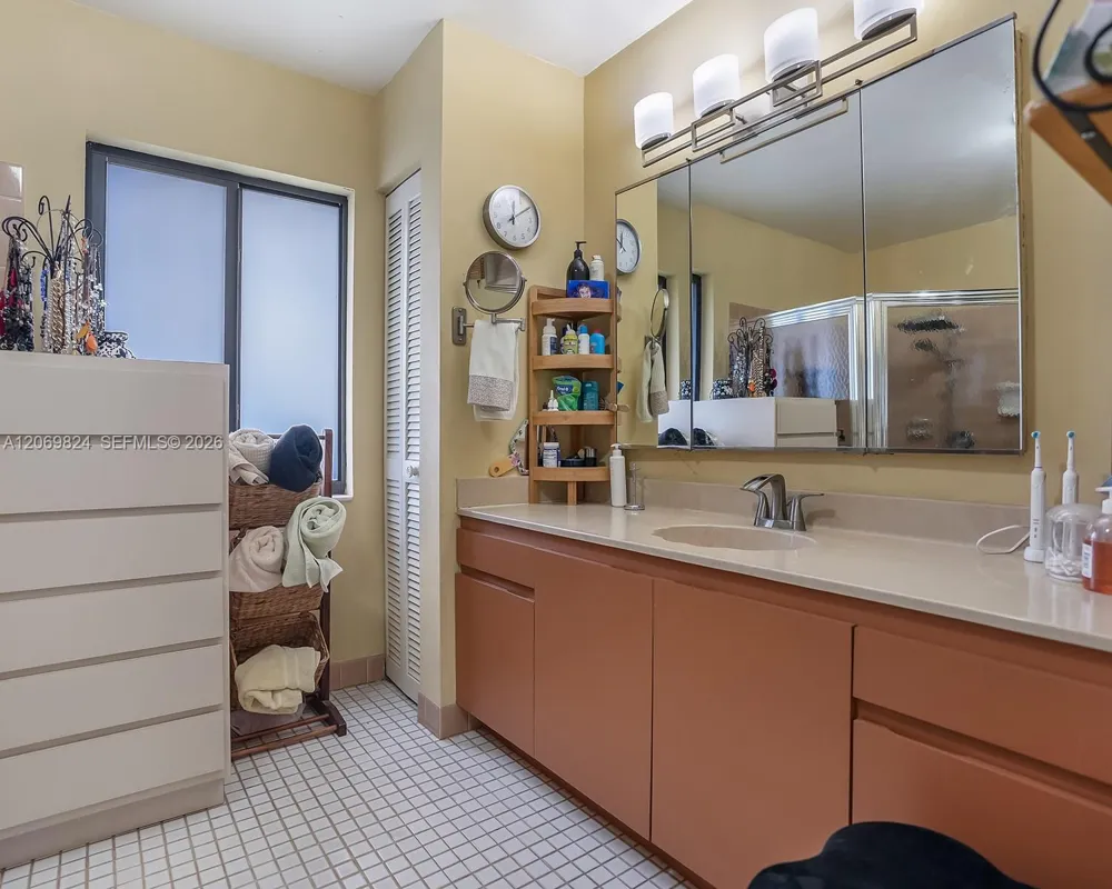 11723 SW 95th Ter Miami, FL 33186