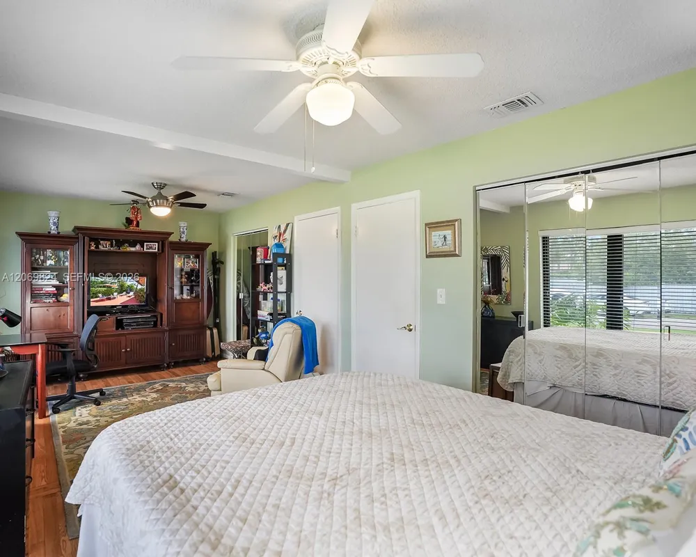 11723 SW 95th Ter Miami, FL 33186