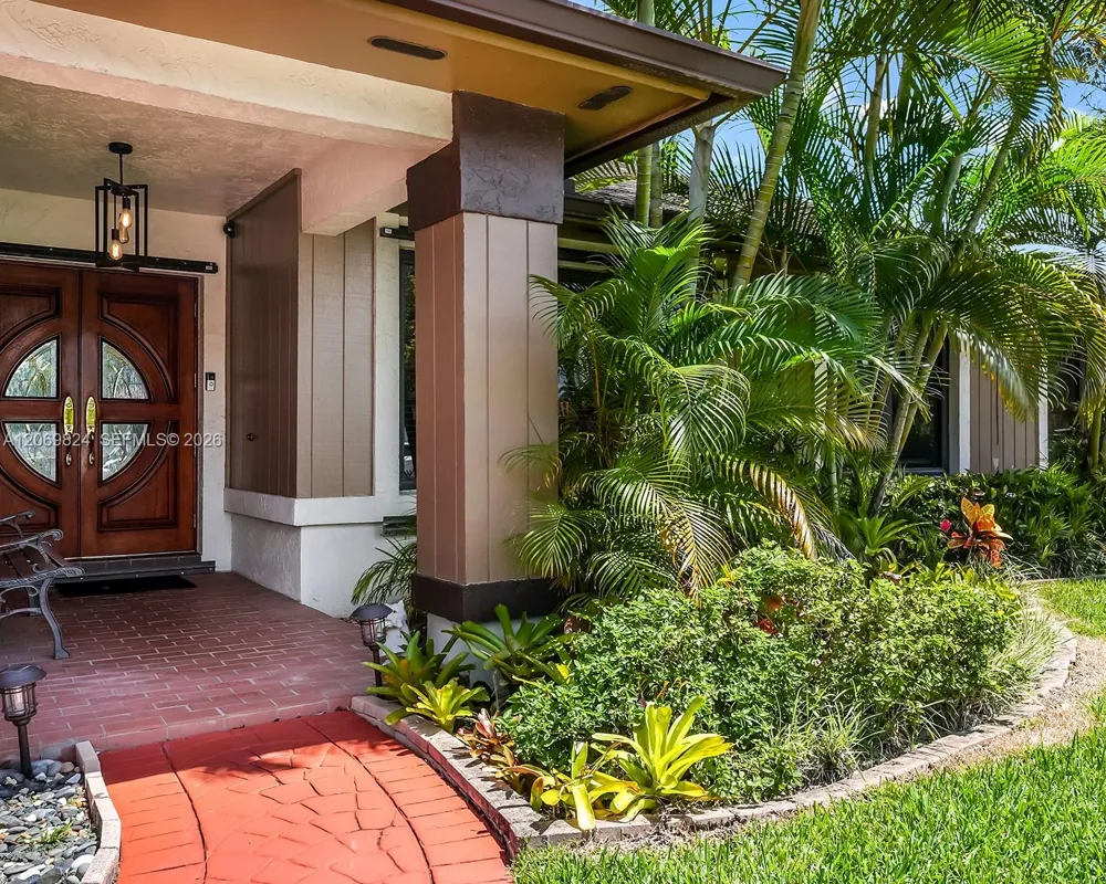 11723 SW 95th Ter Miami, FL 33186