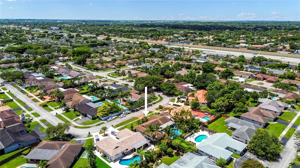 11723 SW 95th Ter Miami, FL 33186