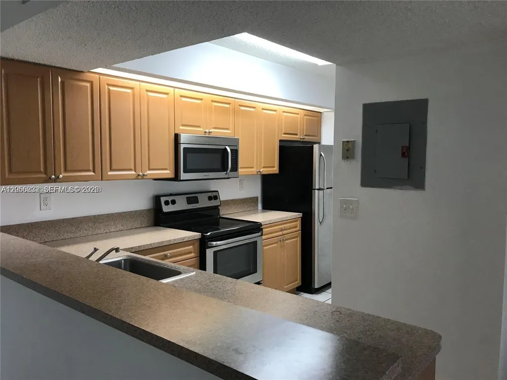 8580 SW 212th St #307 Cutler Bay, FL 33189