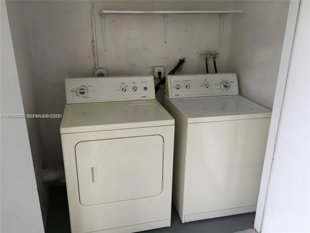 8580 SW 212th St #307 Cutler Bay, FL 33189