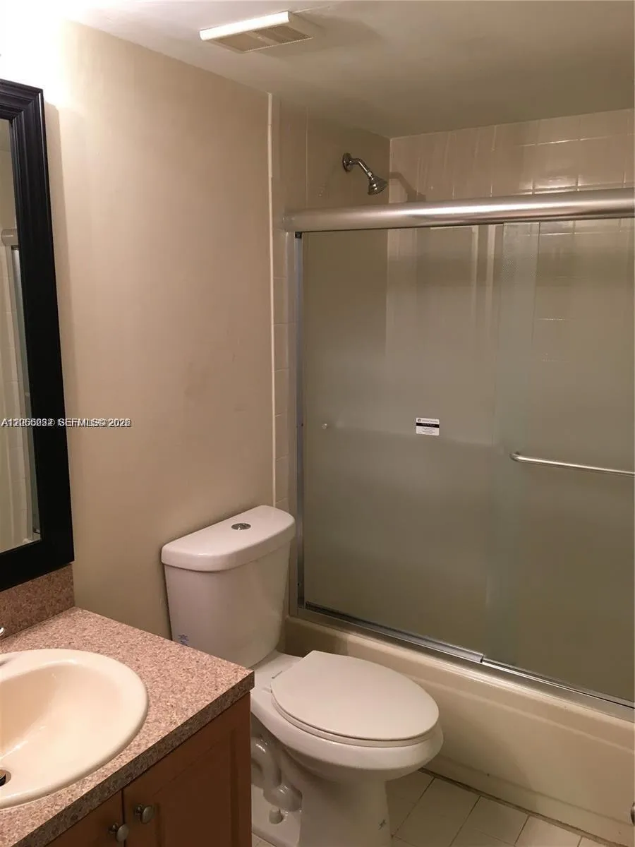 8580 SW 212th St #307 Cutler Bay, FL 33189