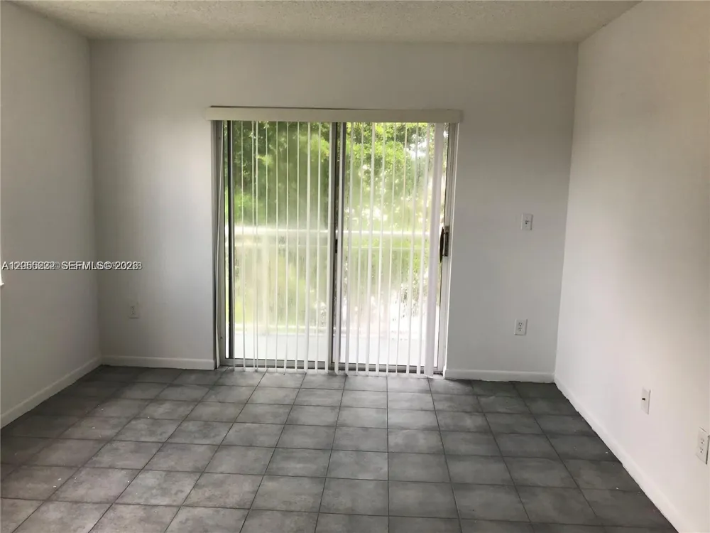 8580 SW 212th St #307 Cutler Bay, FL 33189
