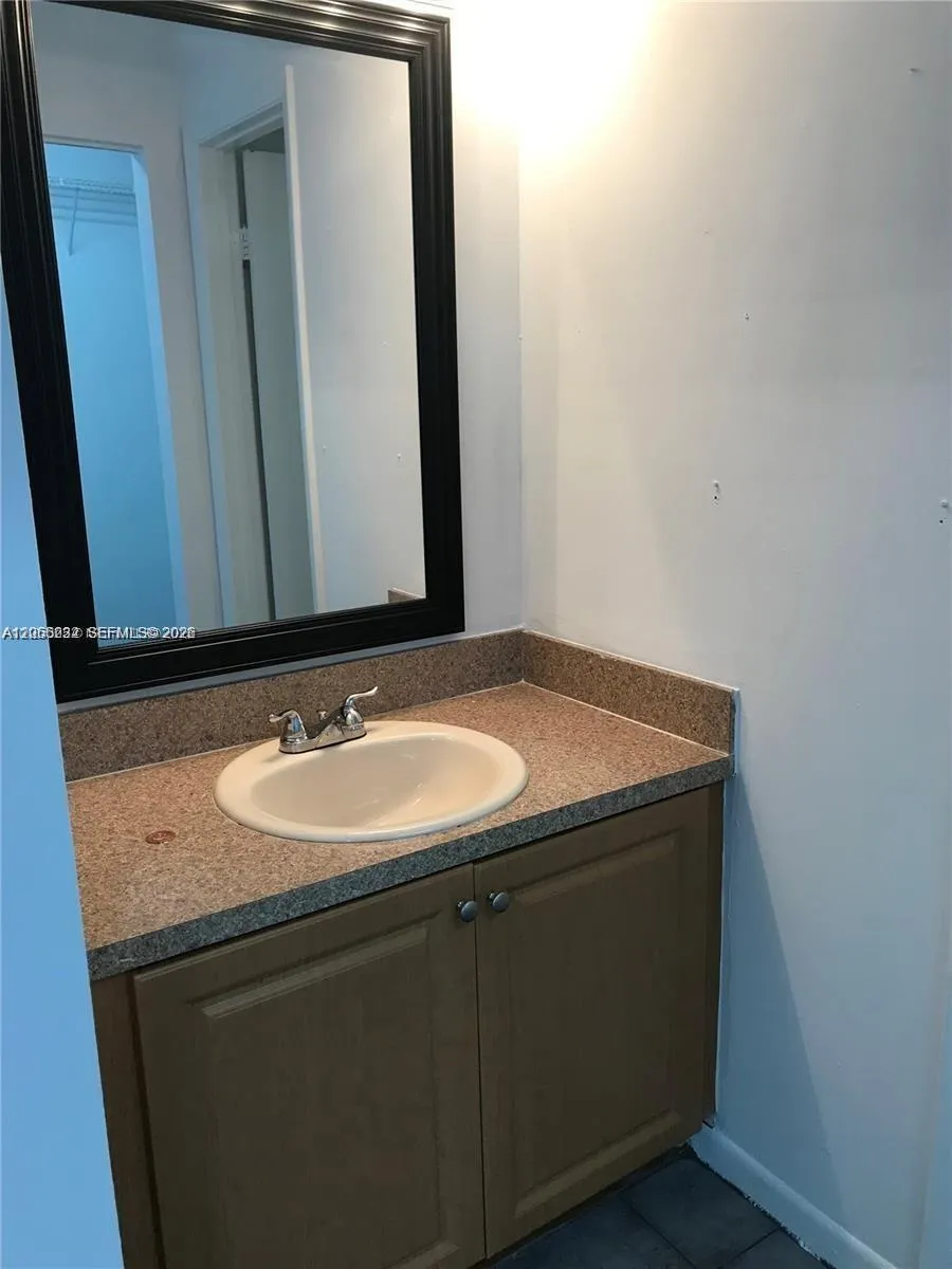 8580 SW 212th St #307 Cutler Bay, FL 33189