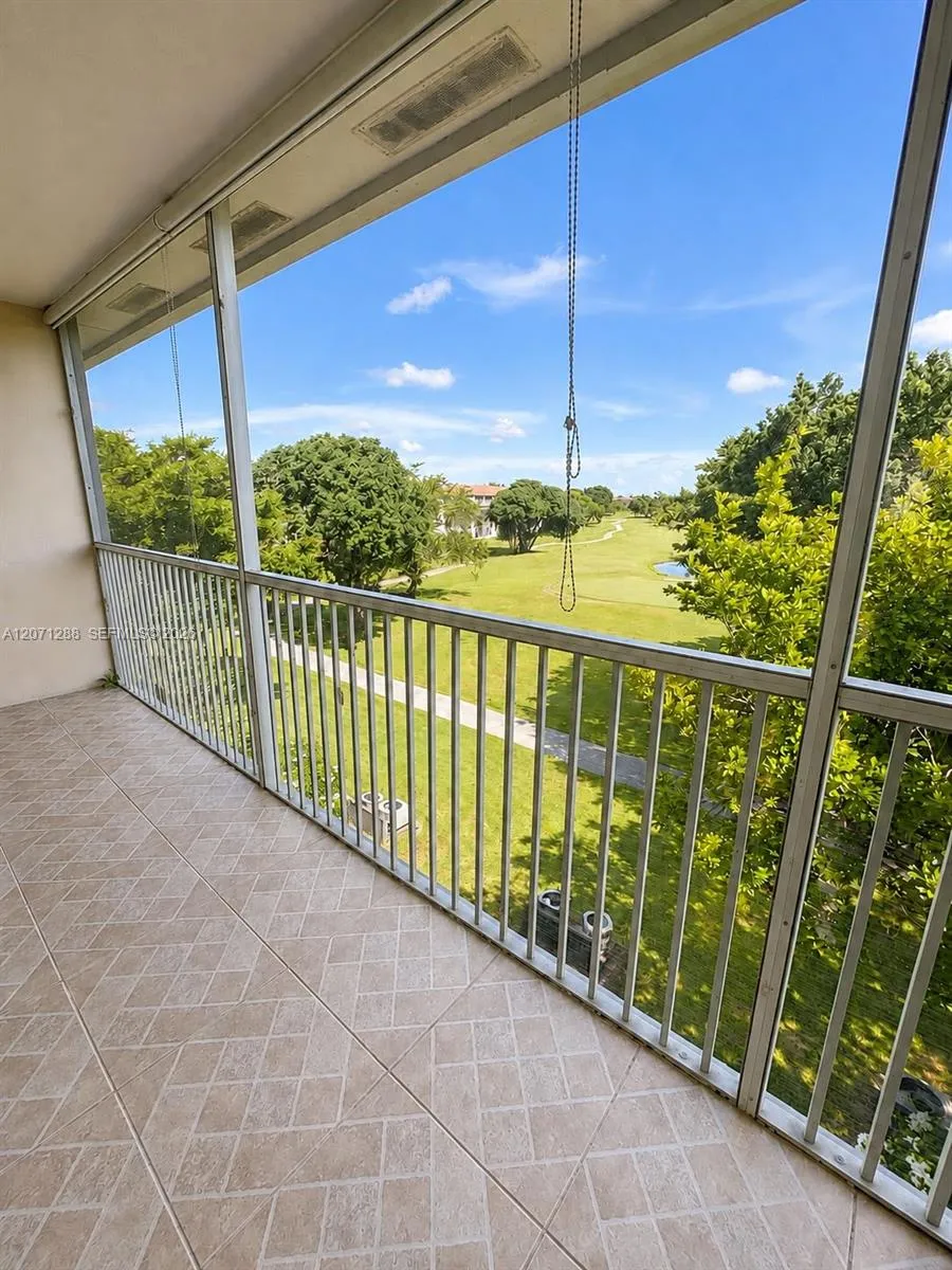 13450 SW 3rd St #404D Pembroke Pines, FL 33027