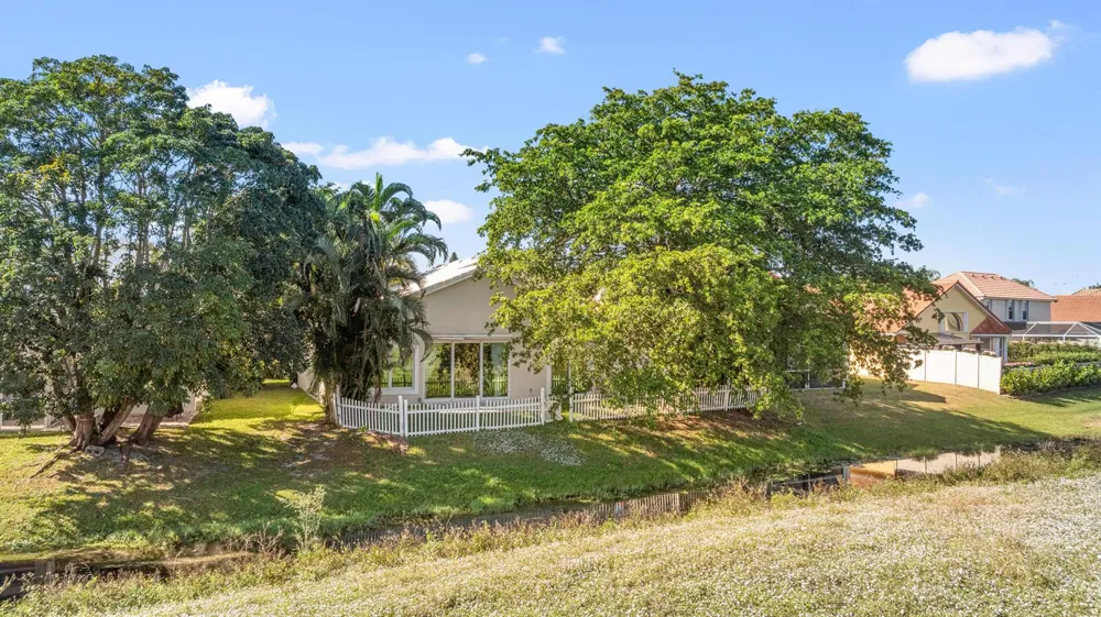 2650 Fairway Cove Court Wellington, FL 33414