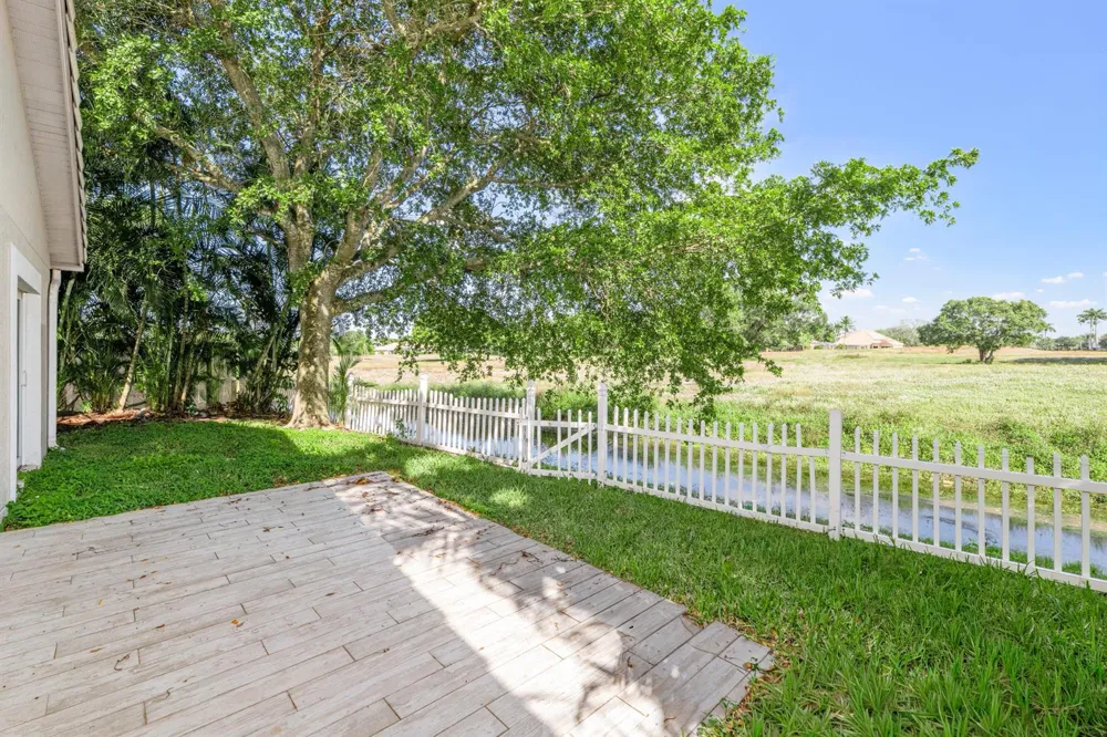 2650 Fairway Cove Court Wellington, FL 33414