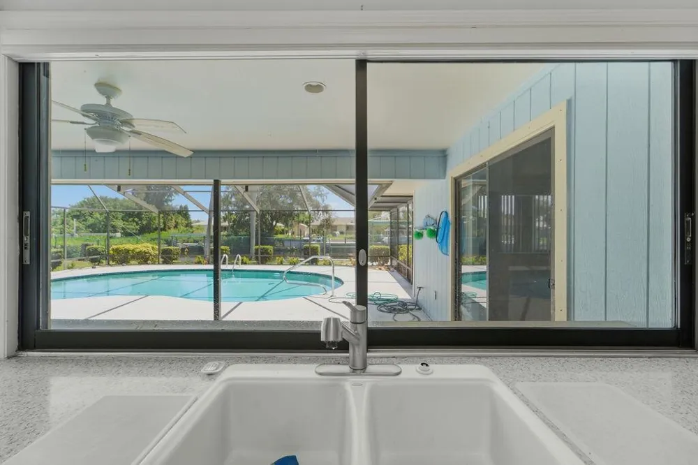 433 12th Street SE Vero Beach, FL 32962