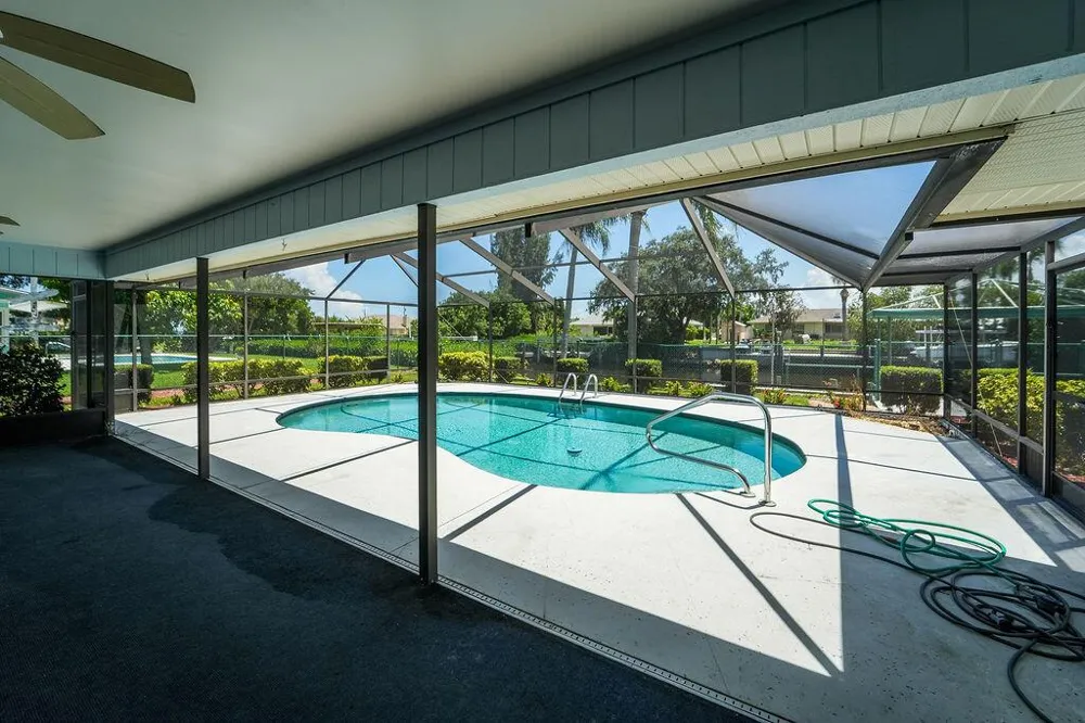 433 12th Street SE Vero Beach, FL 32962