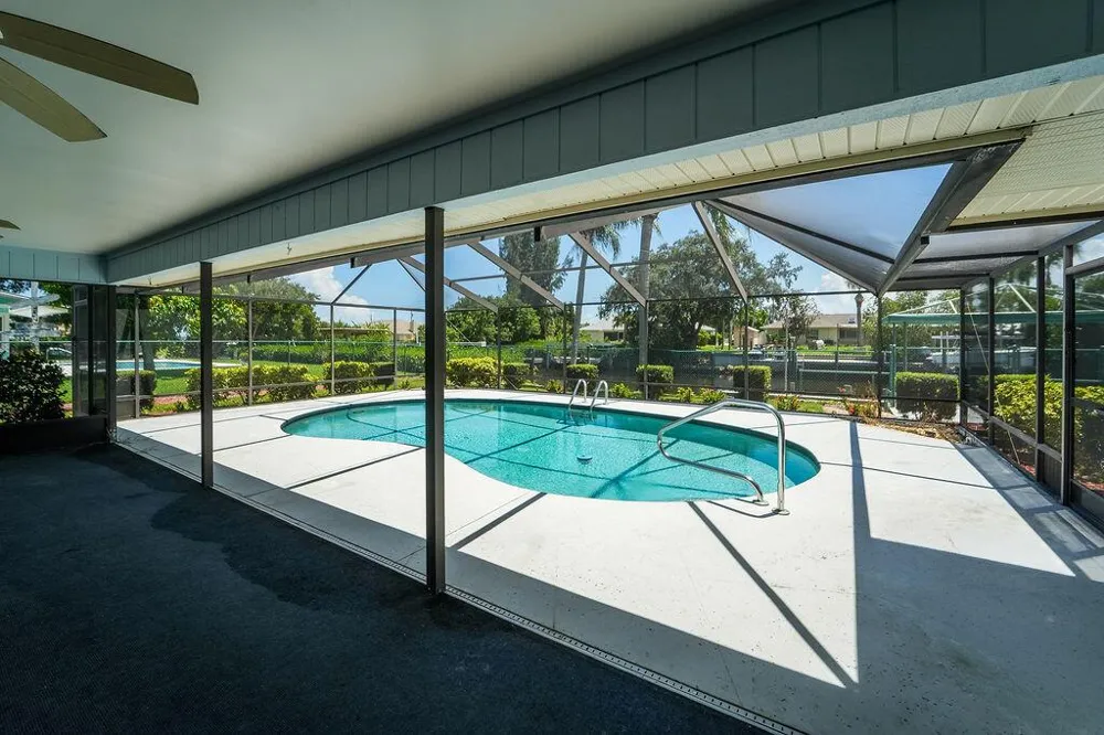 433 12th Street SE Vero Beach, FL 32962