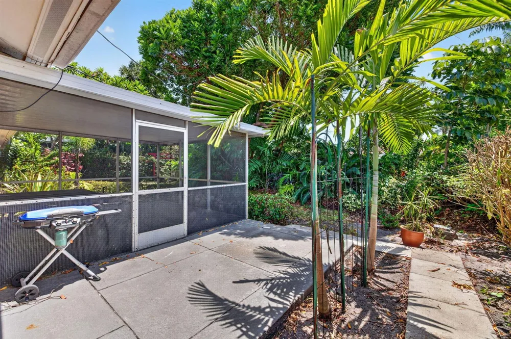1858 NE 34TH STREET Oakland Park, FL 33306
