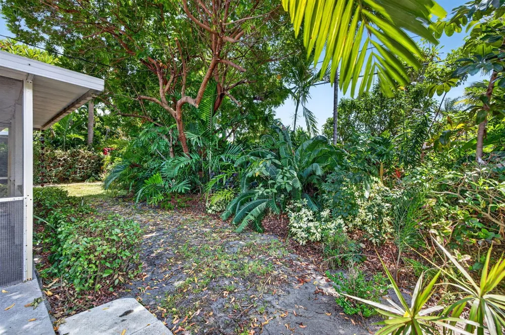 1858 NE 34TH STREET Oakland Park, FL 33306
