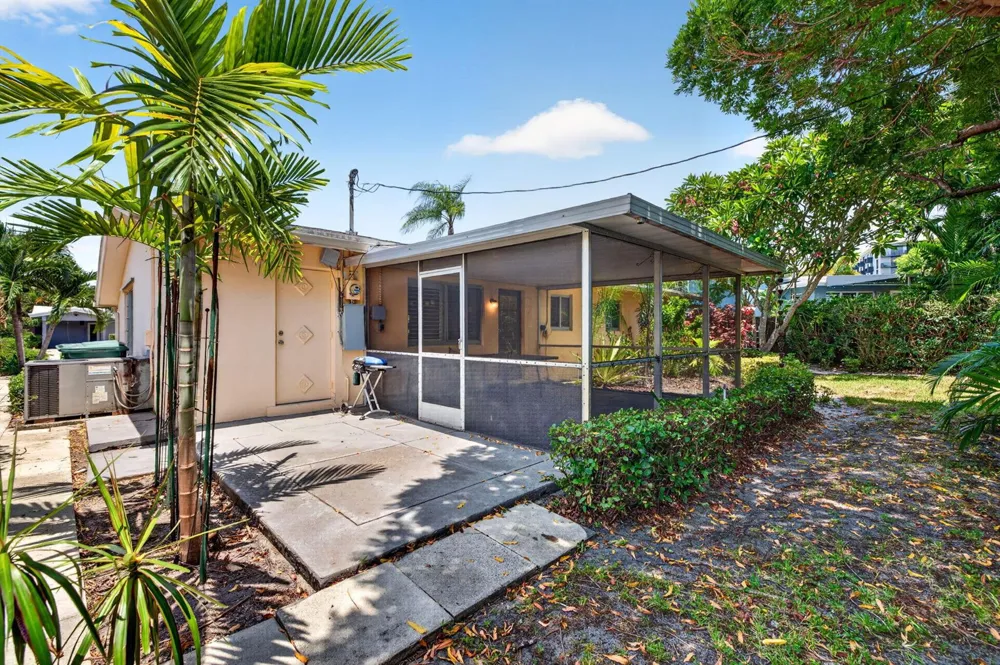 1858 NE 34TH STREET Oakland Park, FL 33306