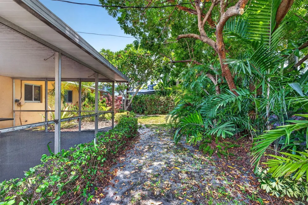 1858 NE 34TH STREET Oakland Park, FL 33306