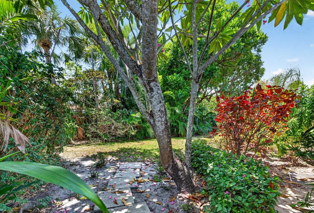 1858 NE 34TH STREET Oakland Park, FL 33306