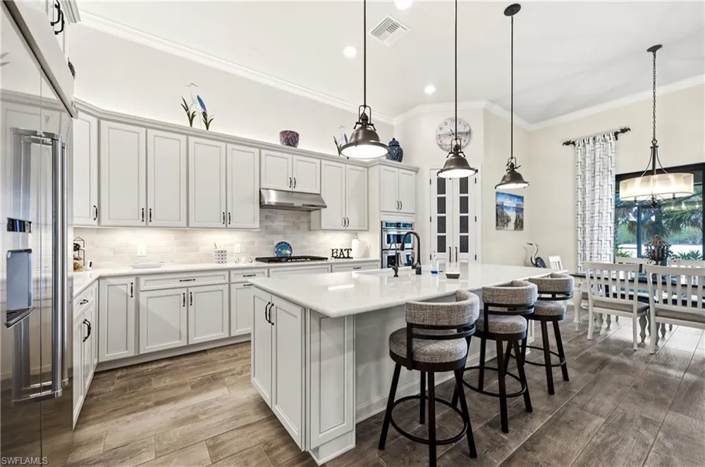 19125 Aqua Shore Drive Estero, FL 33913