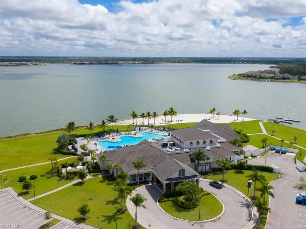 19125 Aqua Shore Drive Estero, FL 33913