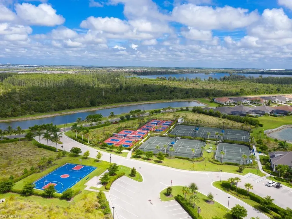 19125 Aqua Shore Drive Estero, FL 33913