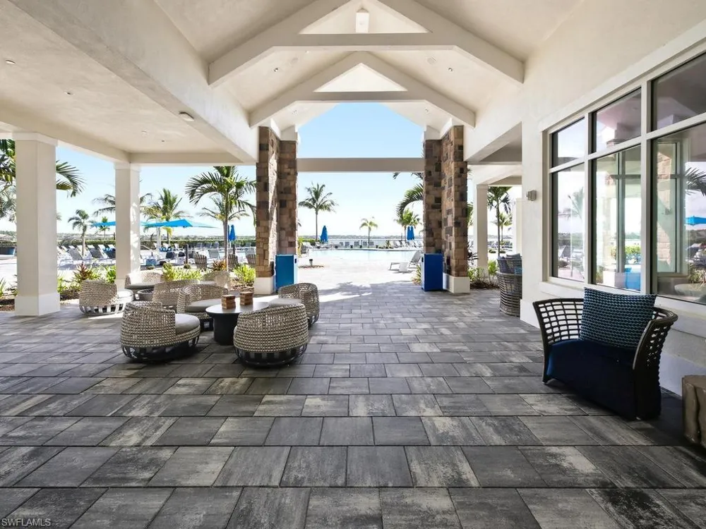 19125 Aqua Shore Drive Estero, FL 33913