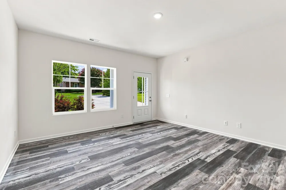 2604 Greencrest Lane Statesville, NC 28677