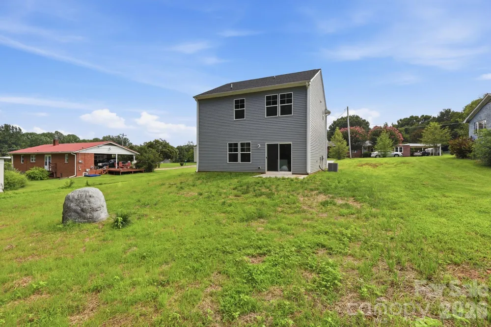 2604 Greencrest Lane Statesville, NC 28677