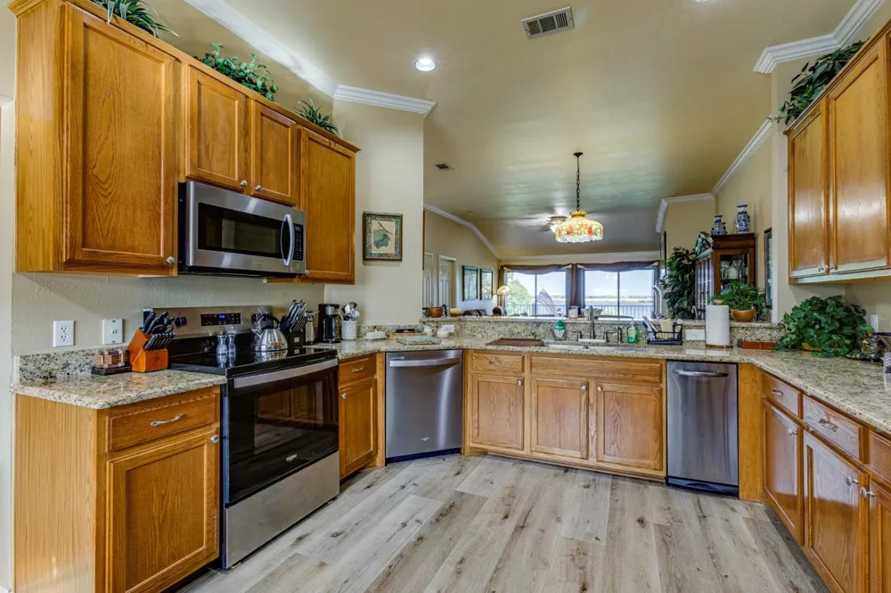 1886 Signal Ridge Place Rockwall, TX 75032
