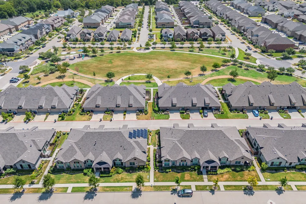 1634 Dewberry Lane Garland, TX 75042