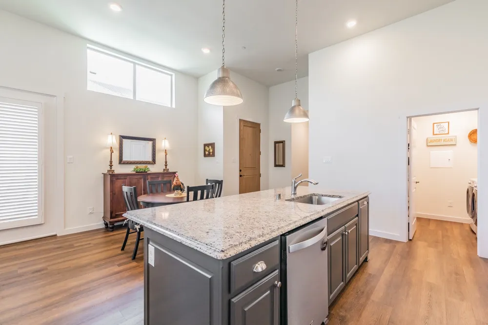 1634 Dewberry Lane Garland, TX 75042