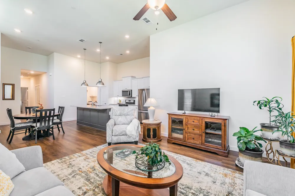 1634 Dewberry Lane Garland, TX 75042