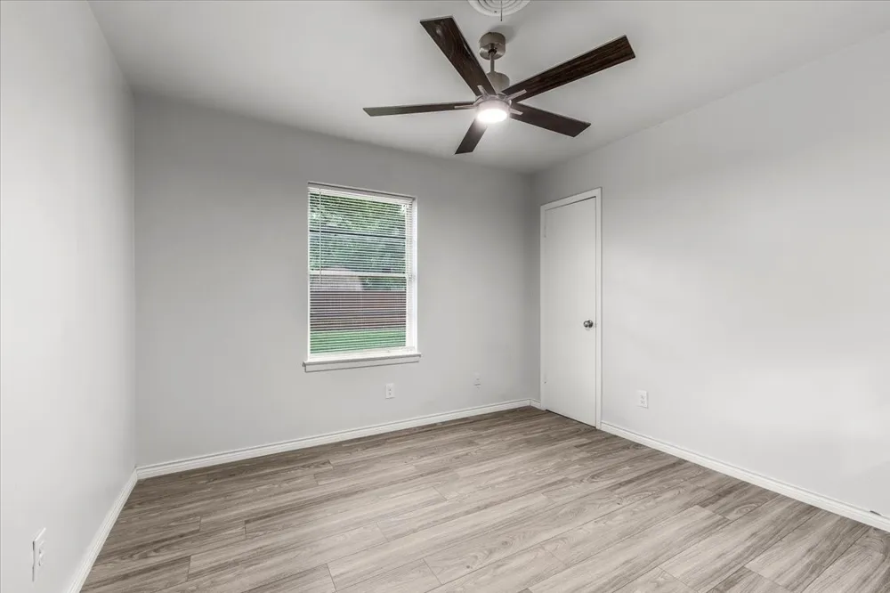 2244 Cambridge Drive Irving, TX 75061