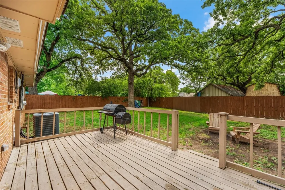 2244 Cambridge Drive Irving, TX 75061