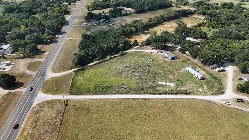 127 Private Road 5493 Mexia, TX 76667