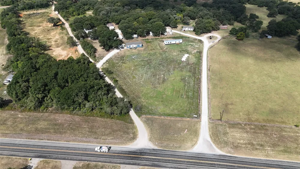 127 Private Road 5493 Mexia, TX 76667